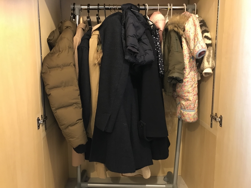 簡単なdiy 収納棚にハンガーパイプ 家と暮らしと