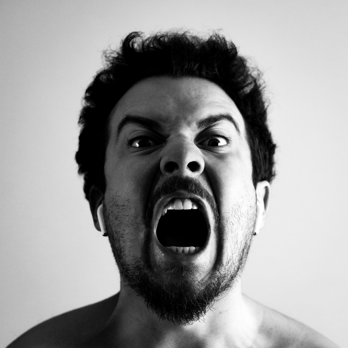<img src=”anger.jpg” alt=”怒られ慣れって何?”>