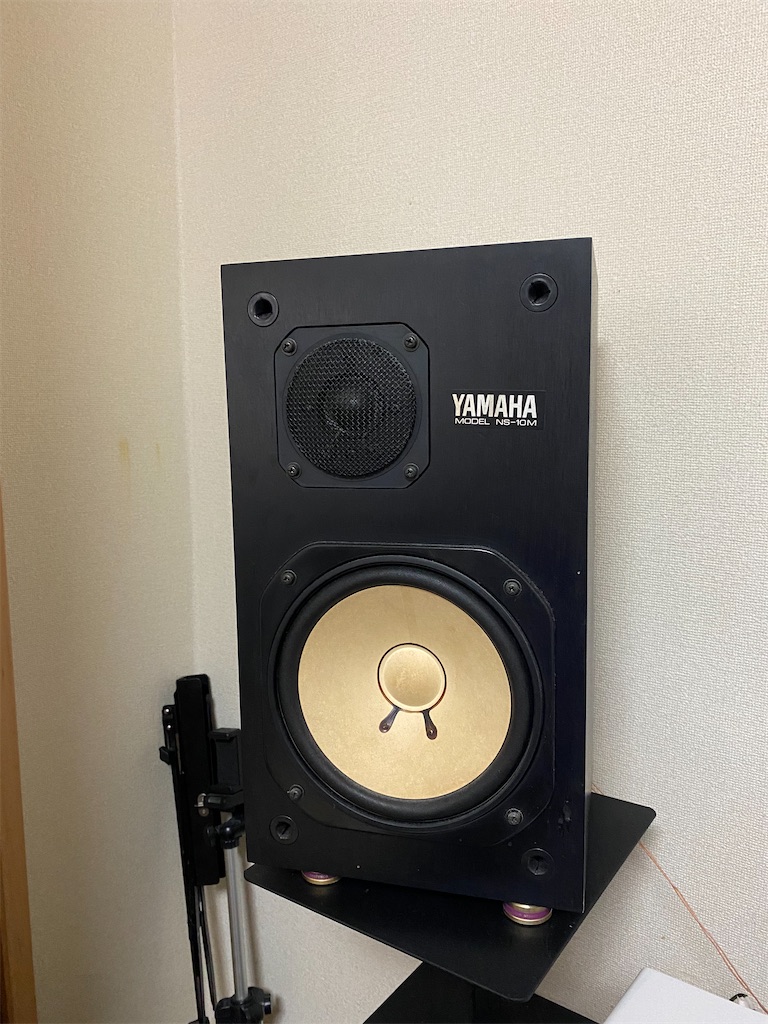 スピーカーの左右上に空間を作ったら音が晴れた - 八幡謙介ギター教室