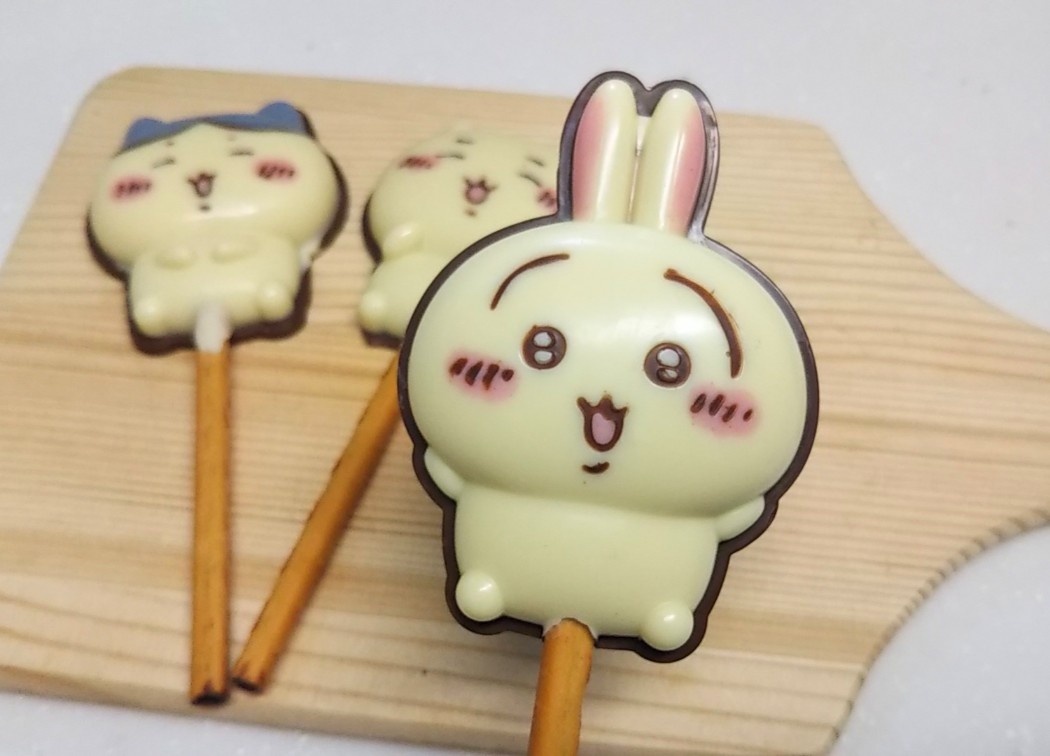 ロッテちいかわチョコレート型を使って、ちいかわチョコレートの作り方