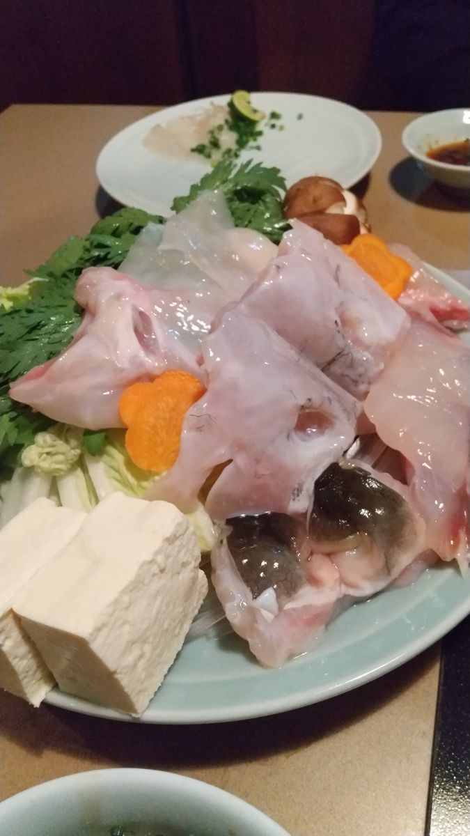 肌寒い夜は ふぐ鍋と日本酒が最高と言っても過言ではないのだ 関門海 優待を楽しもうぜ はむおの株主優待記 肌寒い夜は ふぐ鍋と日本酒が最高と言っても過言ではないのだ 関門海 優待を楽しもうぜ はむおの株主優待記