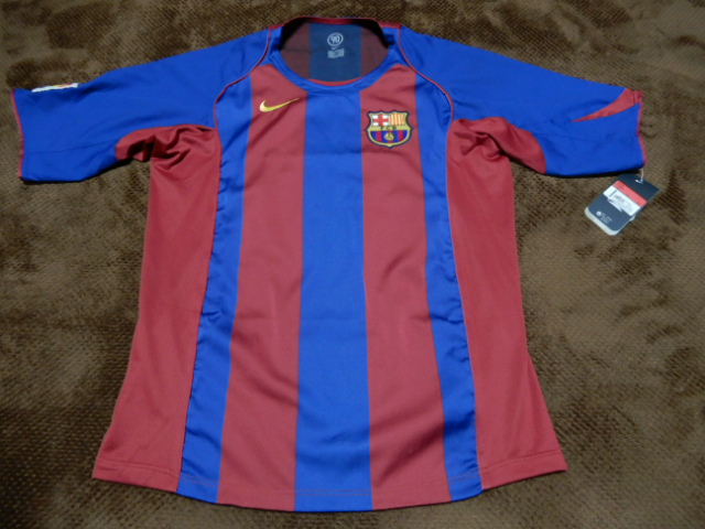 ユニフォーム 775枚目 バルセロナ 2004-2005シーズン ホーム用