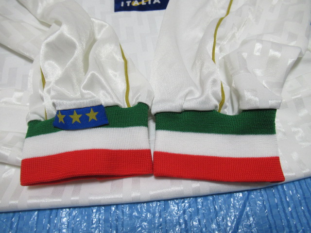 サッカー　ユニフォーム　イタリア代表　1995 長袖　タグ付き ユニフォーム 949枚目 イタリア代表 1995年 アウェイ用 長袖