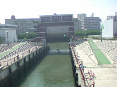 f:id:kaccinster:20090620141333j:image:left:w180