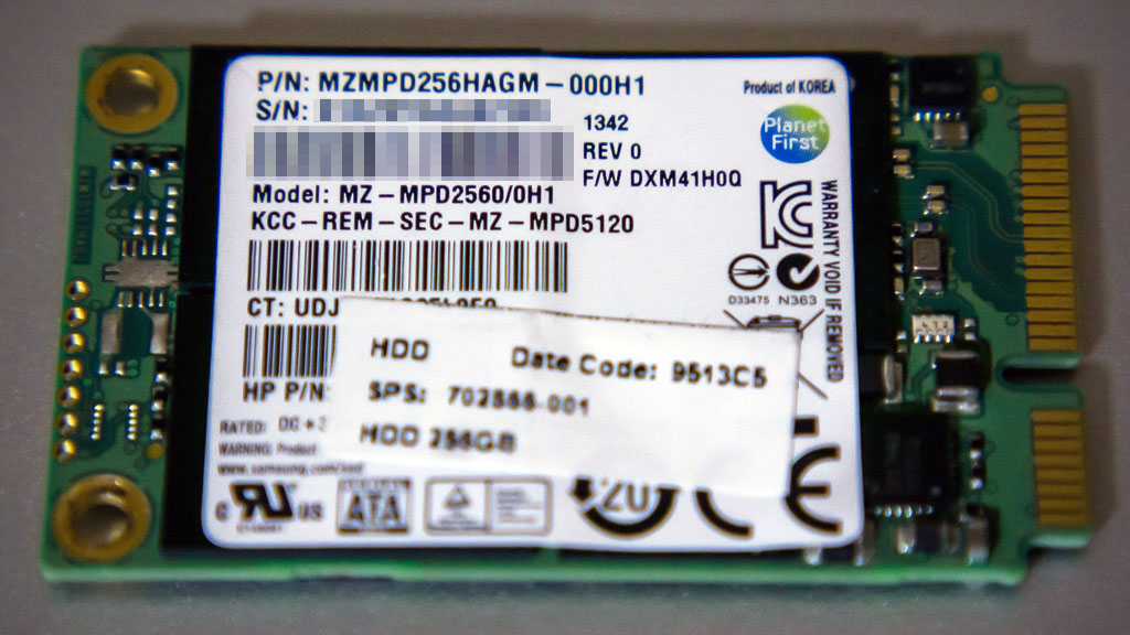 SAMSUNG MZMPD256HAGM-000H1(表面)