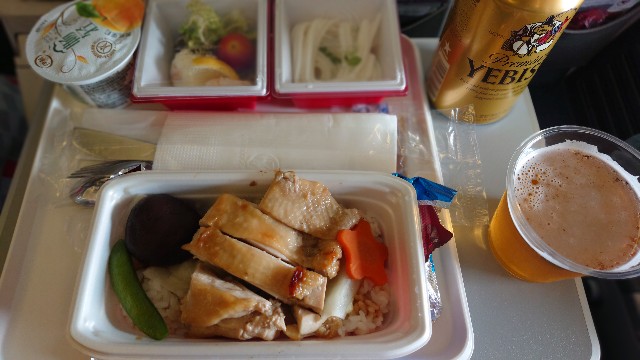 jal上海浦東成田行きエコノミー機内食