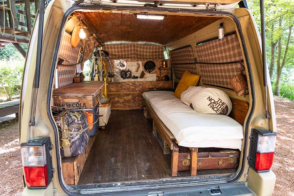 DIY技術はあるのにオシャレにならない！ バンライフの達人に”センスの