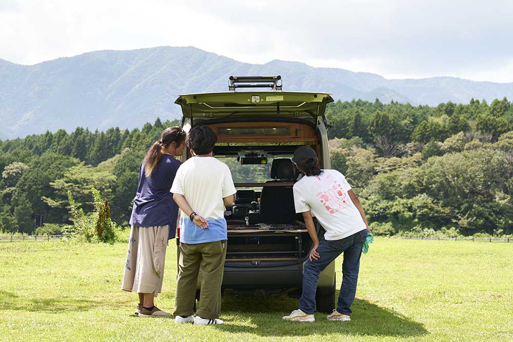 参加者同士で交流している様子