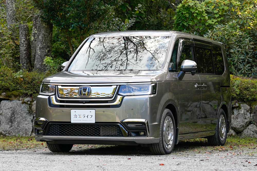 ステップワゴン e:HEV スパーダ