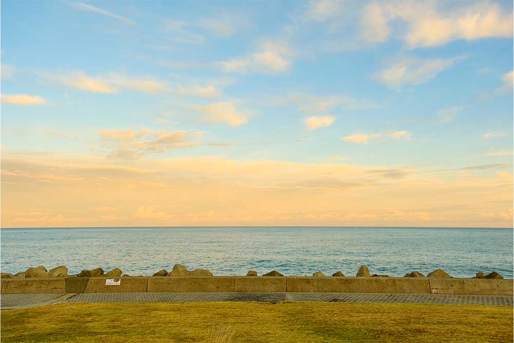 駐車場から見る朝焼け