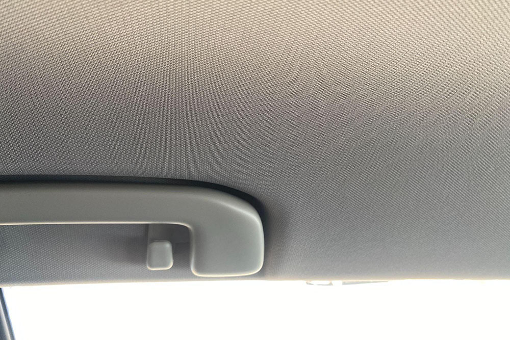 トヨタ RAV4のサイドウィンドウ上部