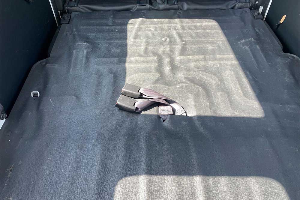 トヨタ ピクシスバンの室内にあるシートベルト