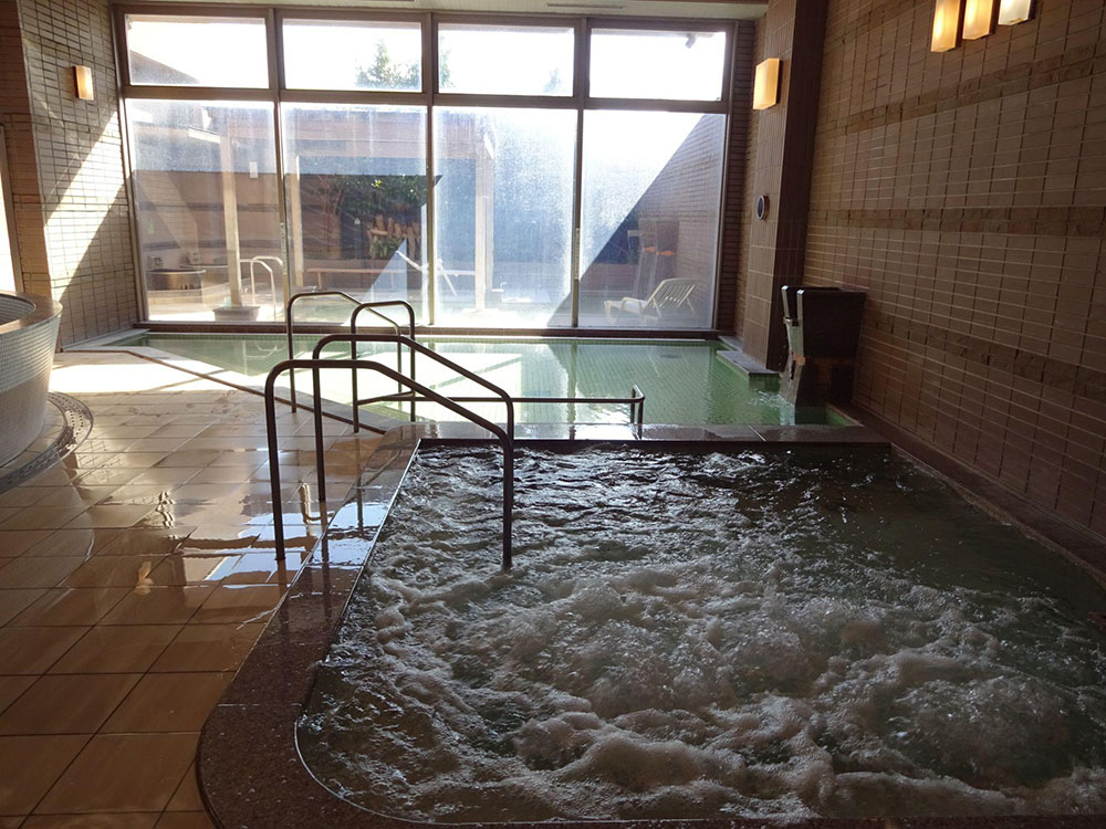 「アクアパークシ・オン」の室内