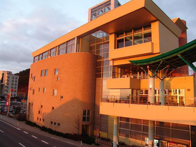 道の駅「浅虫温泉ゆ～さ浅虫」の外観