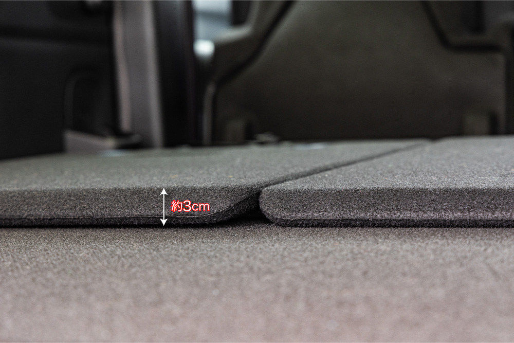 フリード クロスターの車中泊シートアレンジ後ろの段差