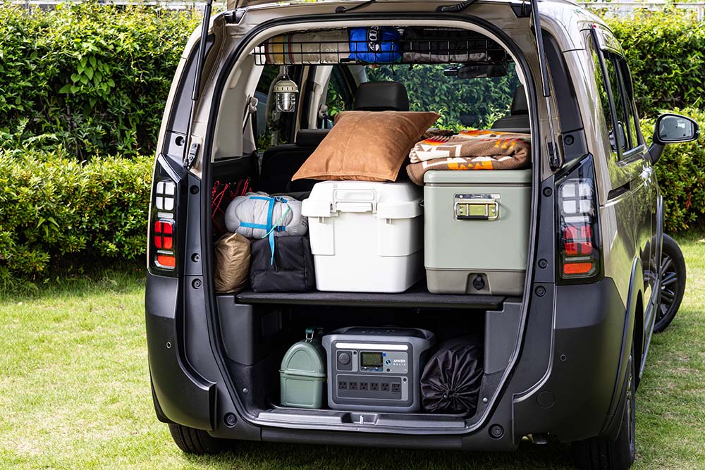 フリード クロスターに車中泊のアイテムを載せる