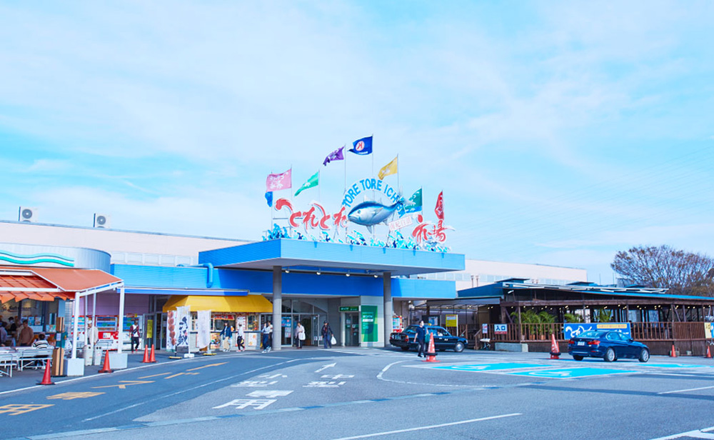 RVパーク とれとれ市場 南紀白浜の外観