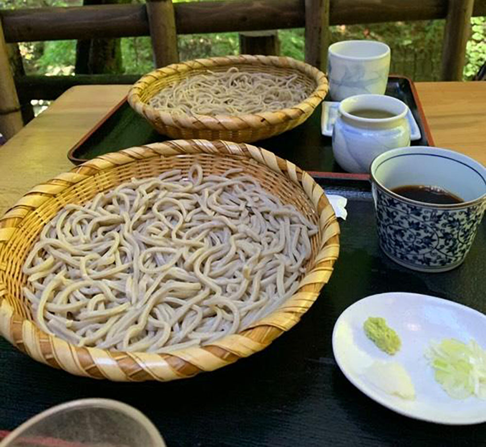 月待の滝 もみじ苑の蕎麦