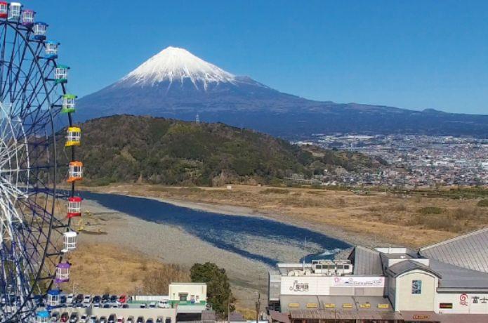 道の駅 富士川楽座の外観