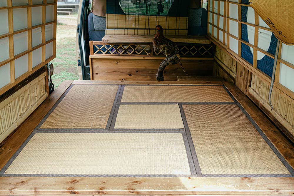 床面はミニ畳による4畳半のスペース