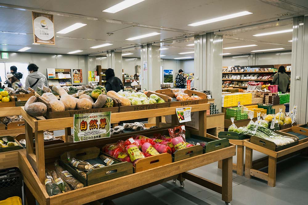 道の駅ゆふいんの仮設・農産物コーナー