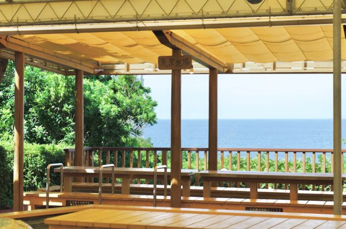 白浜エネルギーランドの足湯