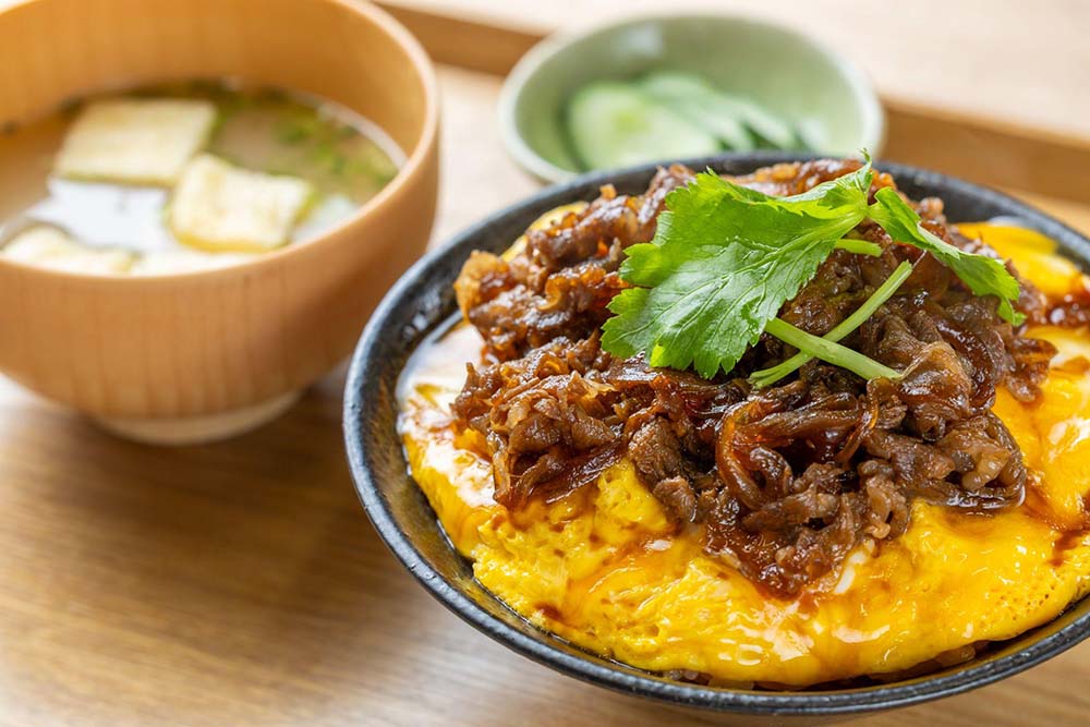 とろたま牛丼