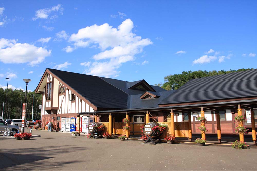 道の駅「摩周温泉」の外観