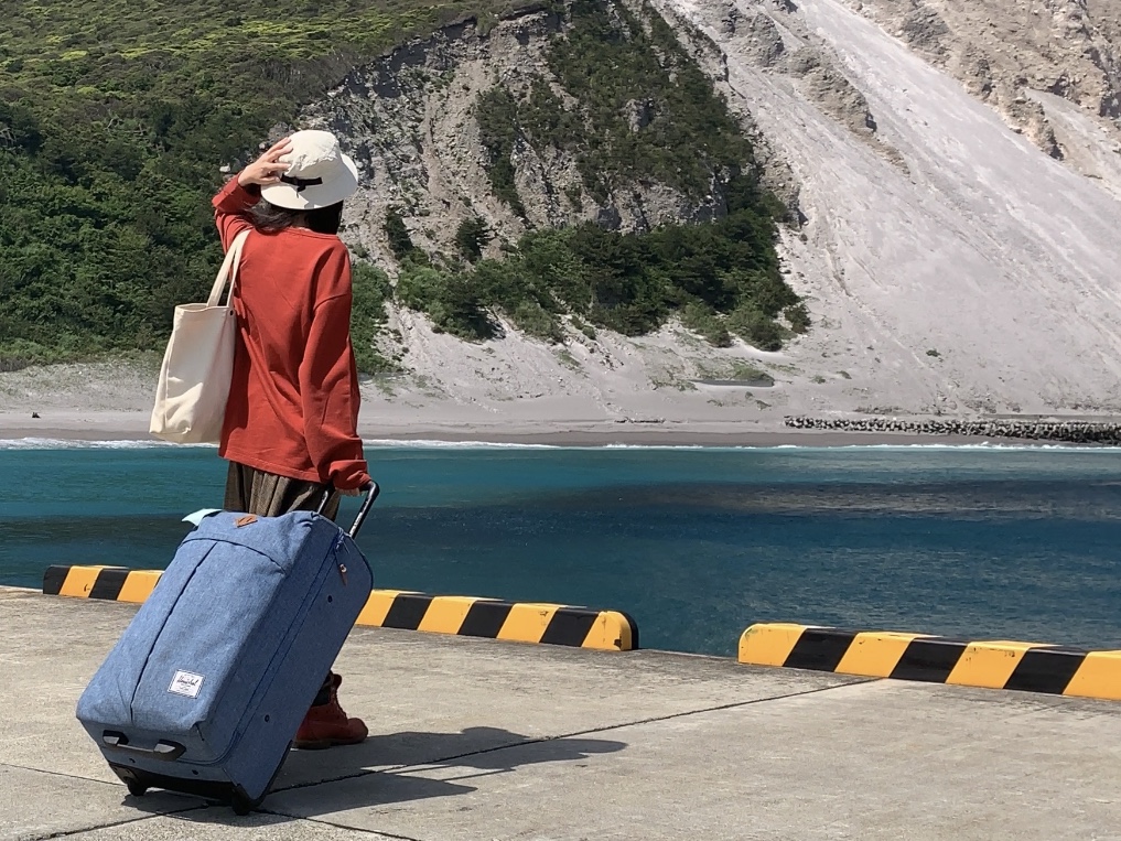 伊豆の神津島へキャリーキャンプに行ったときの様子