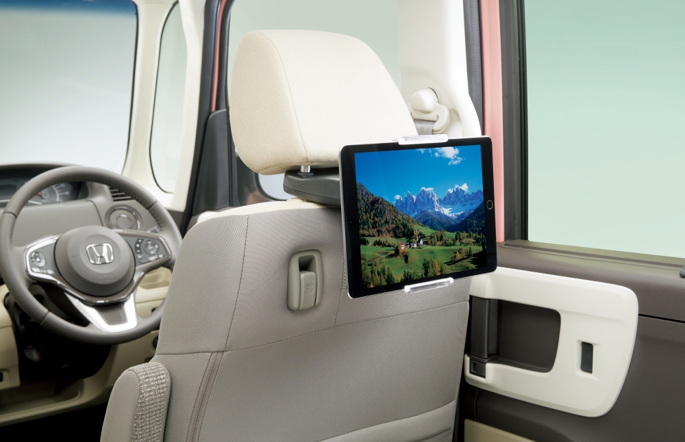 車用タブレットホルダー