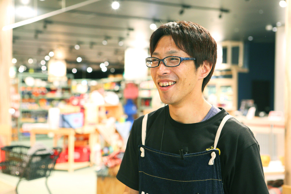 アルペンアウトドアーズフラッグシップストア柏店の店長代理 宮入 弘光さん