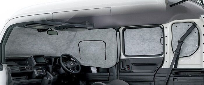 N-VANの純正アクセサリー「プライバシーシェード」