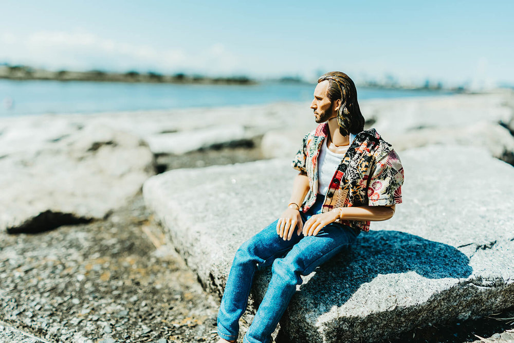 海を見ているニコラス