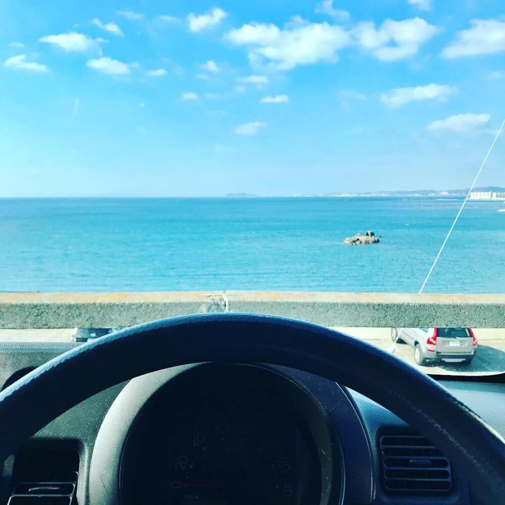 海が見える駐車場