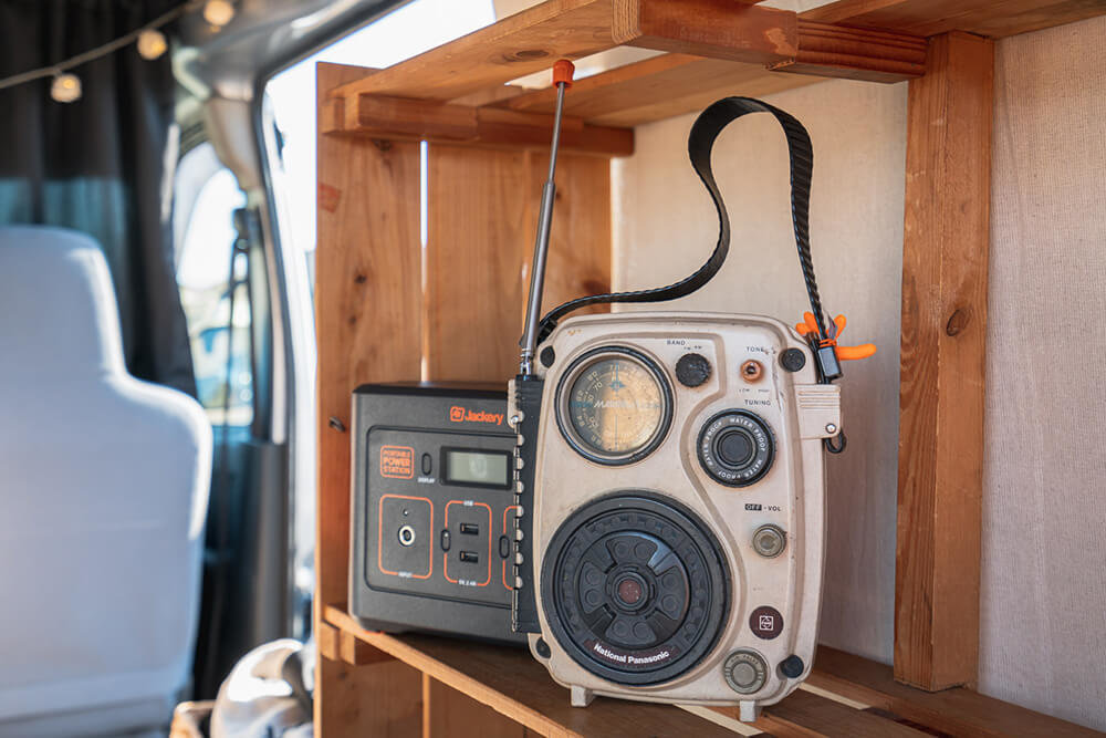 ちょもかさんの愛車・ダイハツ ハイゼットカーゴの車内