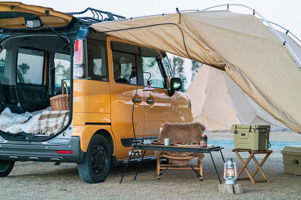 カーサイドタープをつけたUKIさんの愛車・スズキ スペーシアギア