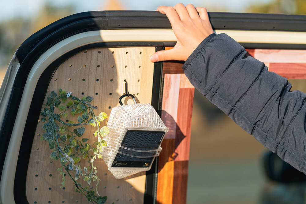 えりさんの愛車・スズキ ハスラーの車内