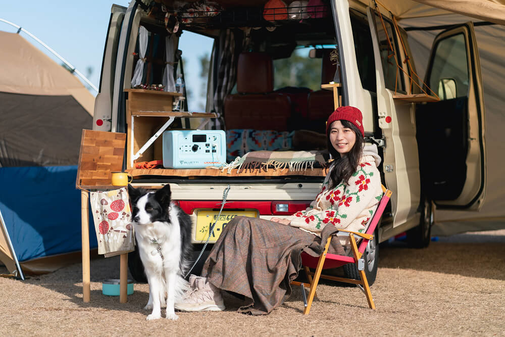 森風美さんと愛車のHonda バモス ホビオ