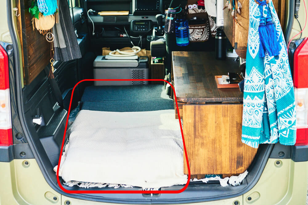 ruiさんの愛車・Honda N-VANの就寝スペース
