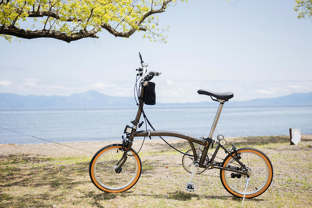 中村さんの折り畳み自転車（ブロンプトン）