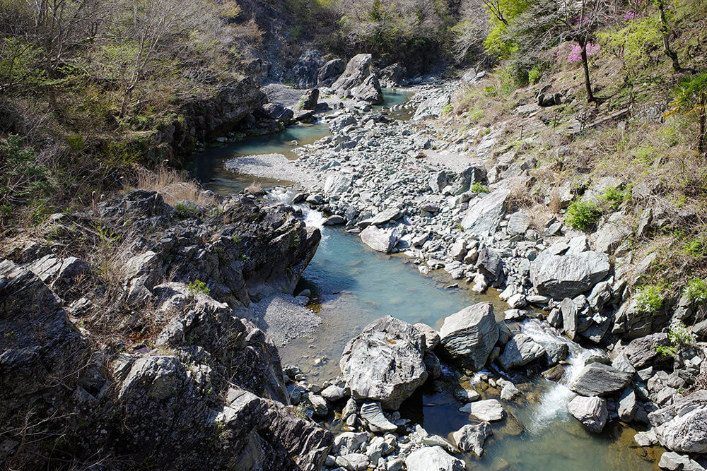 三波石峡の様子