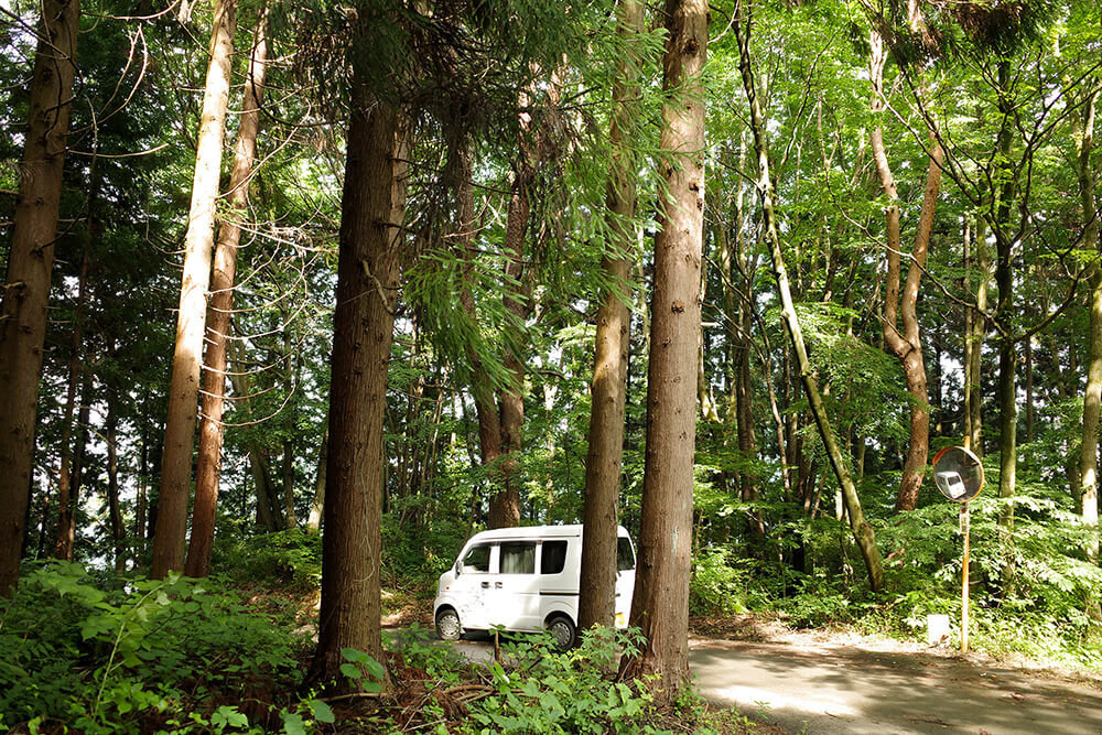 山道を走る、いとうみゆきさんのクルマ