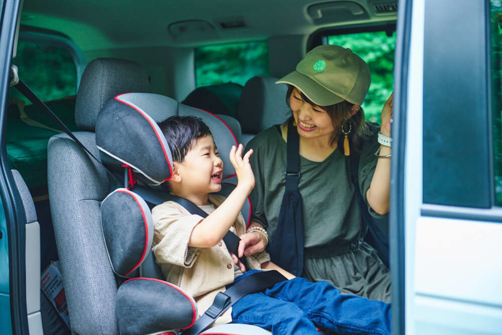 子ども用アクセサリー、ジュニアシートの使用イメージ