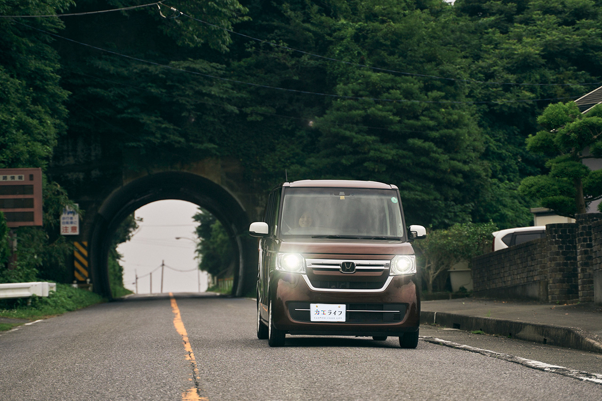 萬徳寺に向けて車を走らせる