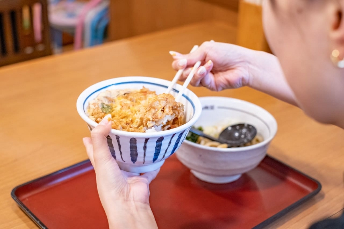 クルマで行く！ 大人気チェーン店、ロードサイドのあるお店に聖地巡礼