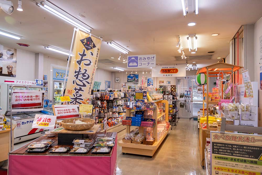 小笠PAのショップ店内