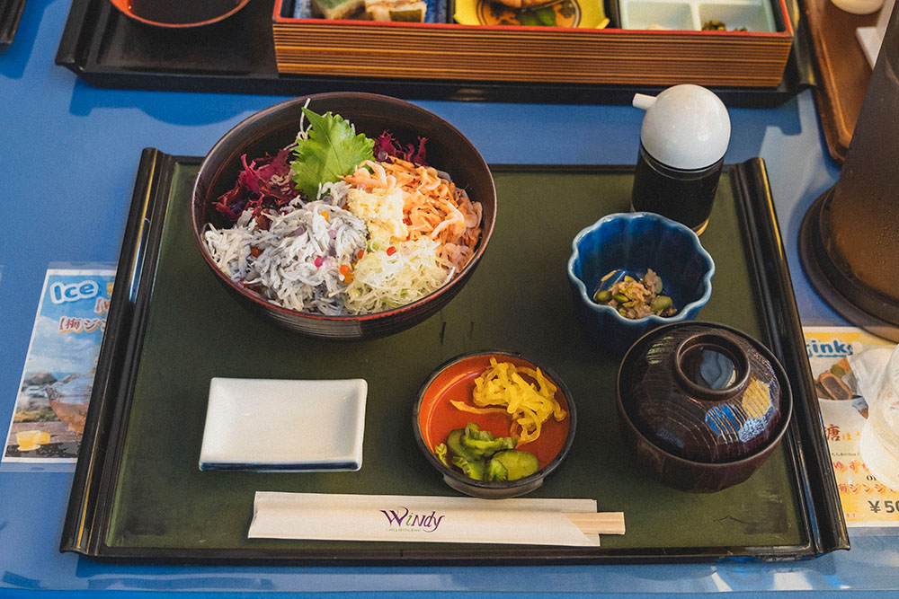 Windyの桜エビしらす丼