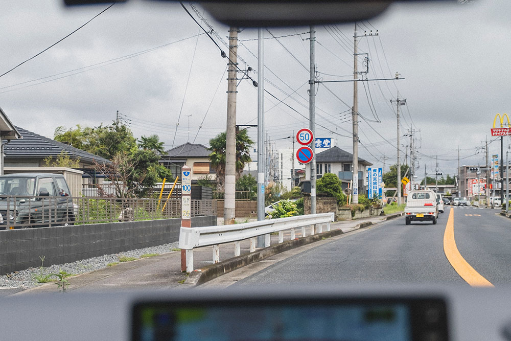 ついに100kmポストが見えてきた 