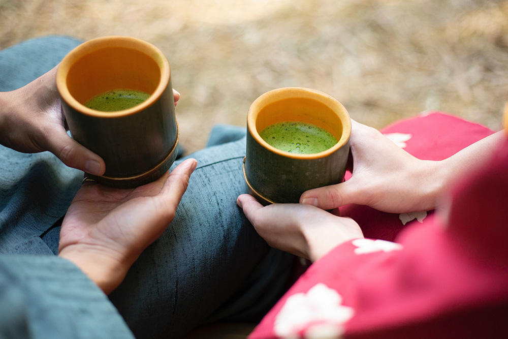 竹のカップで飲める抹茶