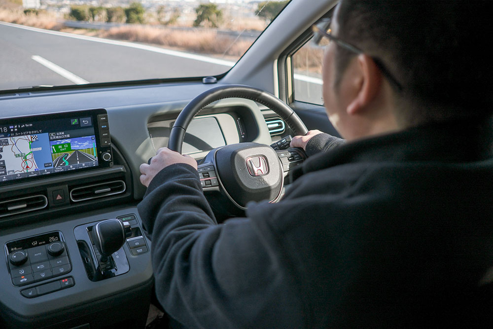 Hondaフリードを運転する少年Bさん